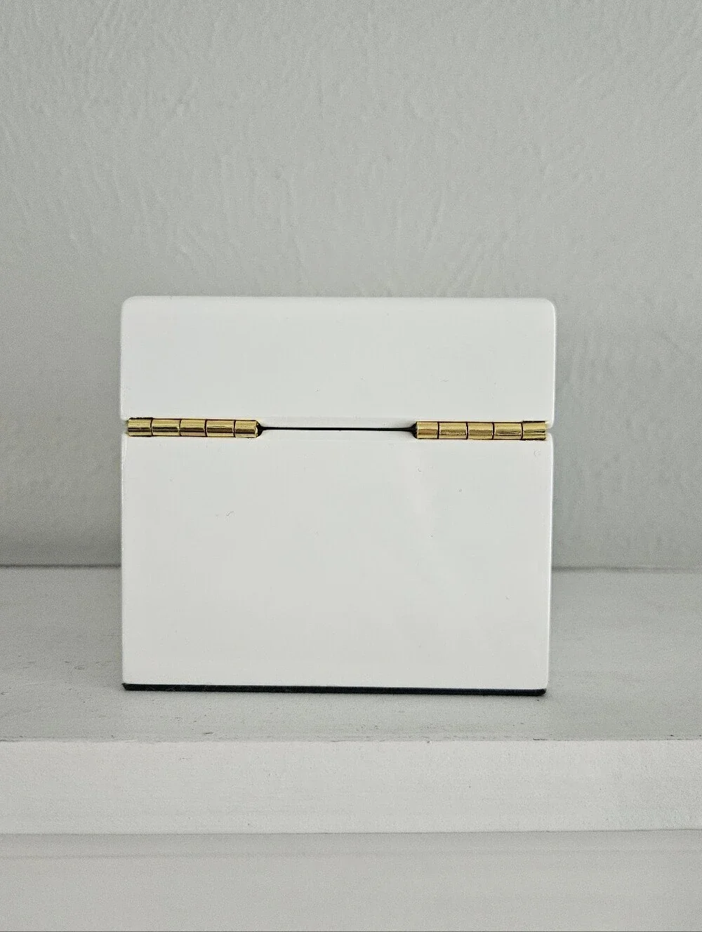 NWOT Kendra Scott Small Jewelry Box